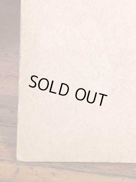 Zoe Mozertが描いたピンナップガールの40年代ビンテージカード