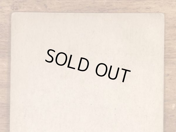 Earl Moranが描いたピンナップガールの40年代ビンテージカード