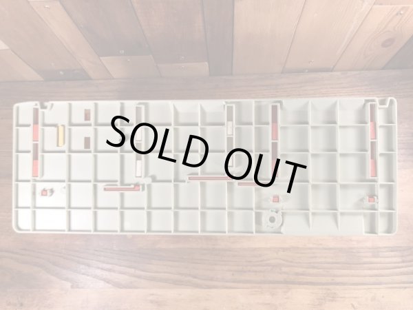 Fisher-Price社製のリトルピープルの70’sヴィンテージファミリープレイハウス