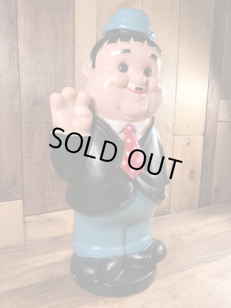 プレイパル社製のローレル&ハーディの70年代ビンテージ貯金箱ドール