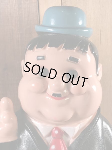 プレイパル社製のローレル&ハーディの70年代ビンテージ貯金箱ドール