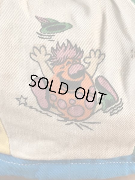 アドバタイジングキャラクターのマジックマウンテンの70年代ビンテージキャスケット