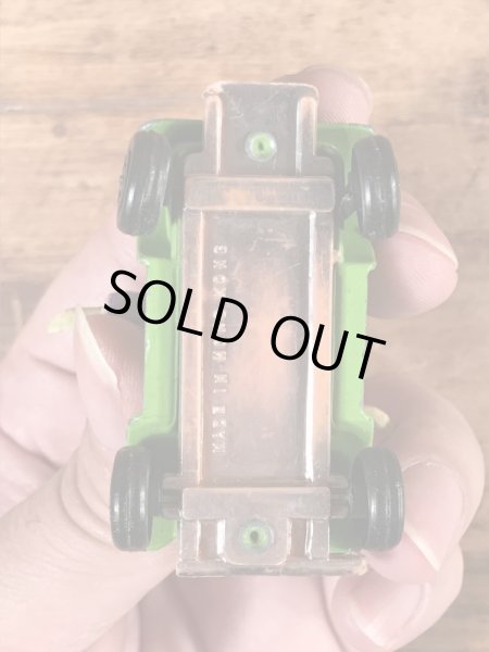 マジックマウンテンのウィザードウィッチの70’sヴィンテージカートイ