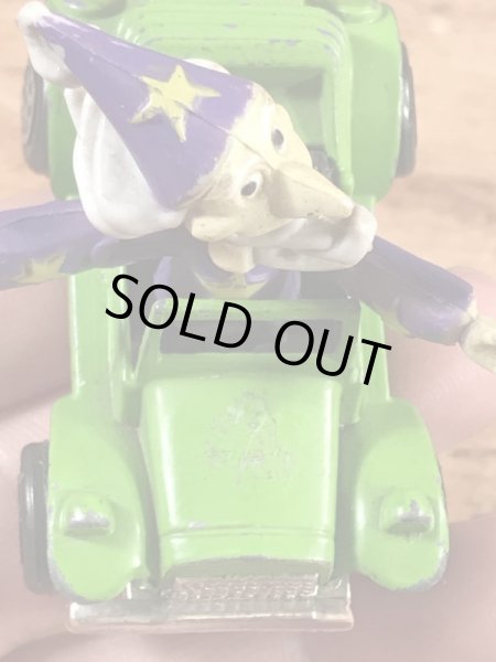 マジックマウンテンのウィザードウィッチの70’sヴィンテージカートイ