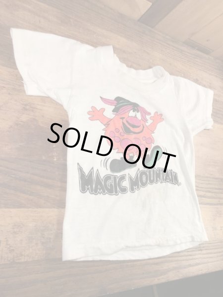 アドバタイジングキャラクターのマジックマウンテンの70年代ビンテージ子供用Tシャツ