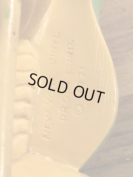 New York Vinyl Prod社製のウッドベースの弾くアヒルの70年代ビンテージ貯金箱フィギュア