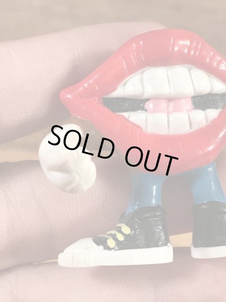 アドバタイジングキャラクターのタンリップスの80年代ビンテージピンバッジ