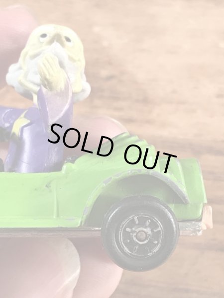 マジックマウンテンのウィザードウィッチの70’sヴィンテージカートイ