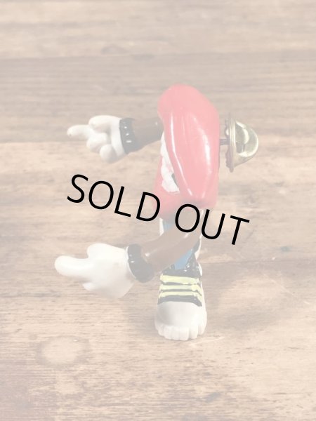 企業キャラクターのTang Lipsの80’sヴィンテージピンズ