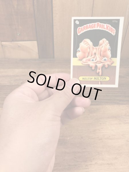 Topps社製のガーベッジペイルキッズの80’sヴィンテージカードシール