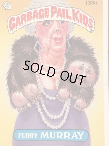 トップス社製のガーベッジペイルキッズの80年代ビンテージステッカーカード