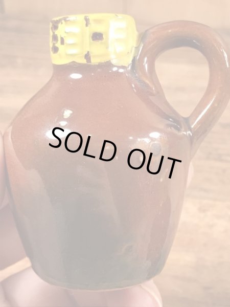 リトルブラウンジャグの陶器製の50〜60年代ビンテージ塩コショウ入れ