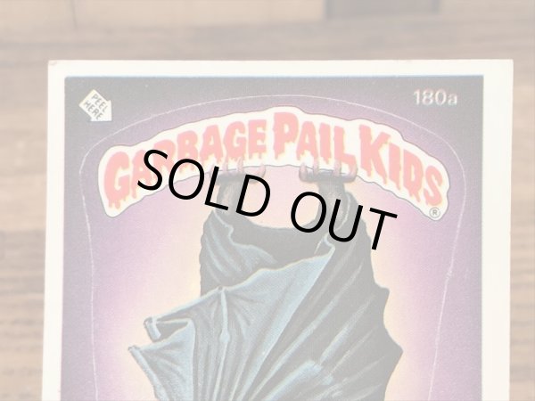 トップス社製のガーベッジペイルキッズの80年代ビンテージステッカーカード