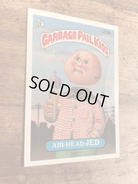 トップス社製のガーベッジペイルキッズの80年代ビンテージステッカーカード