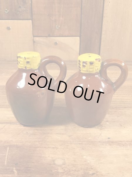 Little Brown Jugのセラミック製の50〜60’sヴィンテージソルト＆ペッパー