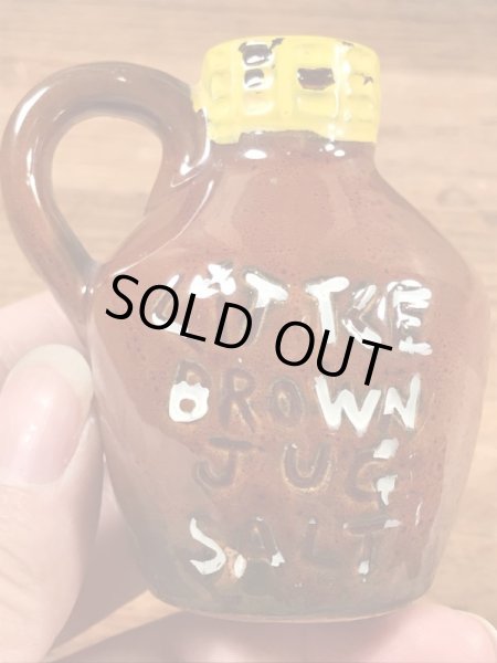 リトルブラウンジャグの陶器製の50〜60年代ビンテージ塩コショウ入れ