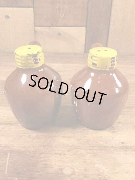 Little Brown Jugのセラミック製の50〜60’sヴィンテージソルト＆ペッパー