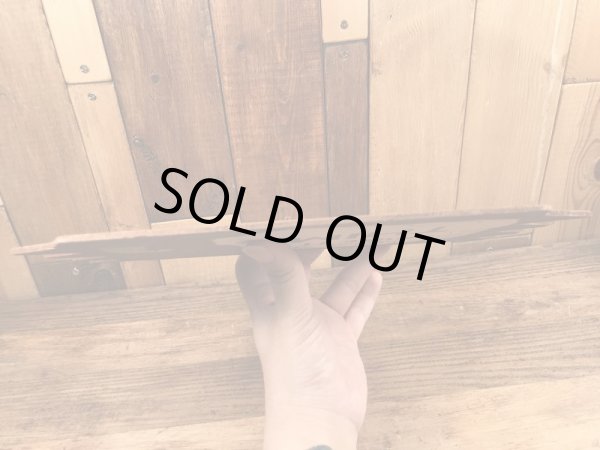 “Before You Louse It Up Thimk”のメッセージが書かれた60’sヴィンテージウッドボード