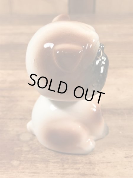 陶器製のブルドッグの50〜60年代ビンテージボビングヘッドドール