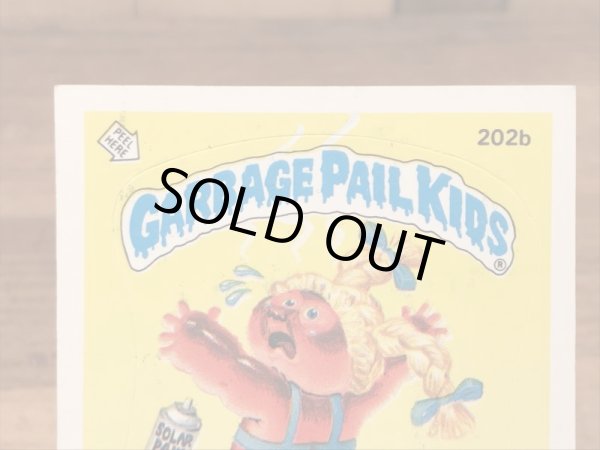 トップス社製のガーベッジペイルキッズの80年代ビンテージステッカーカード