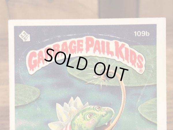 トップス社製のガーベッジペイルキッズの80年代ビンテージステッカーカード