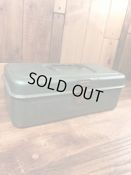 メタリックグリーンの金属製の50〜60年代ビンテージ工具箱