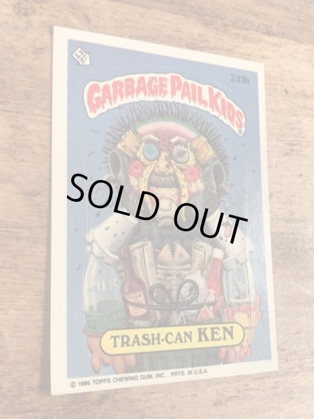 トップス社製のガーベッジペイルキッズの80年代ビンテージステッカーカード