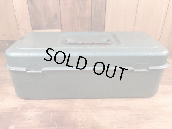 メタリックグリーンのメタル製の50〜60’sヴィンテージツールボックス