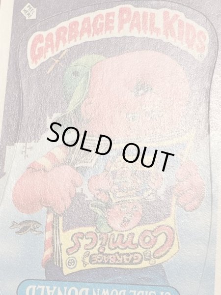 トップス社製のガーベッジペイルキッズの80年代ビンテージステッカーカード