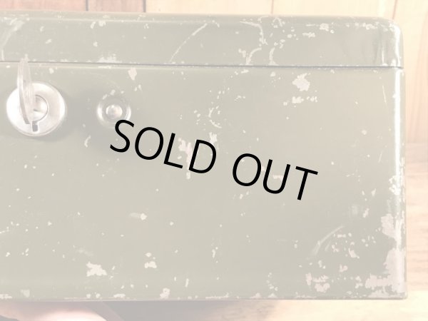 The Driver Lineのアーミーグリーンの50〜60年代ビンテージ工具箱