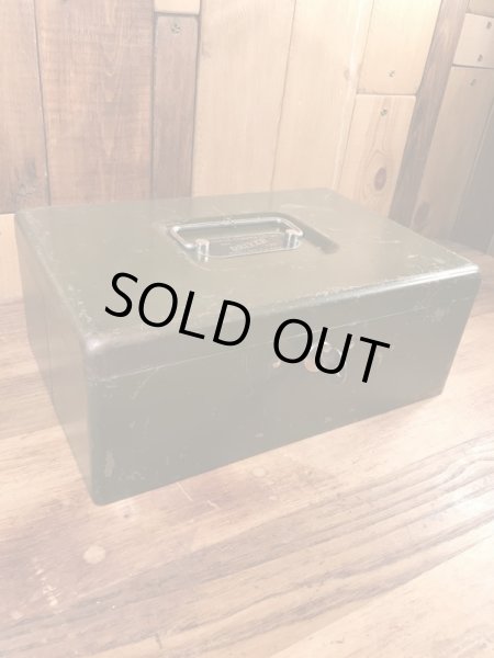 The Driver Lineのアーミーグリーンの50〜60年代ビンテージ工具箱