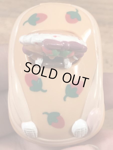 アイホップパンケーキのスージーストロベリーの90年代ビンテージミールトイ