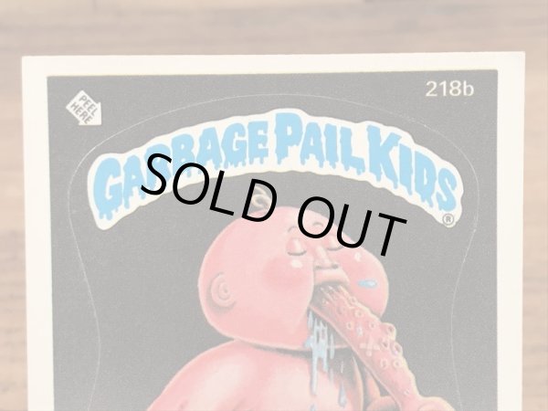 トップス社製のガーベッジペイルキッズの80年代ビンテージステッカーカード