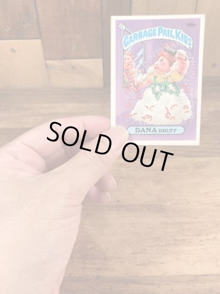 トップス社製のガーベッジペイルキッズの80年代ビンテージステッカーカード