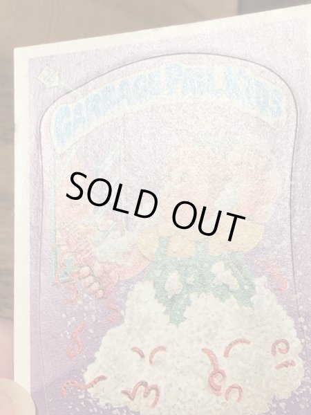 トップス社製のガーベッジペイルキッズの80年代ビンテージステッカーカード