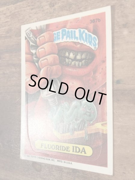 Topps社製のガーベッジペイルキッズの80’sヴィンテージカードシール