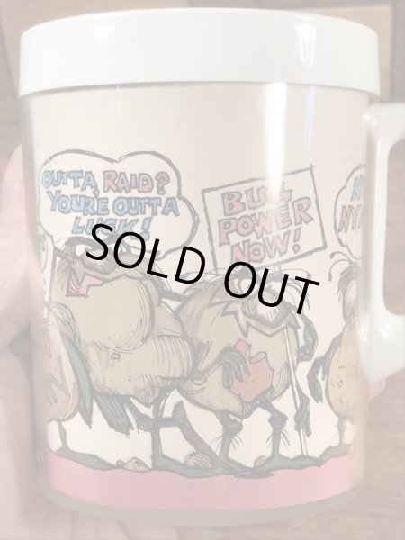 企業キャラクターのレイドバグの70年代ビンテージプラスチックマグ