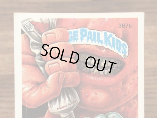 トップス社製のガーベッジペイルキッズの80年代ビンテージステッカーカード