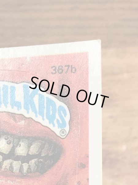 トップス社製のガーベッジペイルキッズの80年代ビンテージステッカーカード