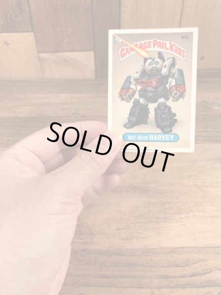 トップス社製のガーベッジペイルキッズの80年代ビンテージステッカーカード