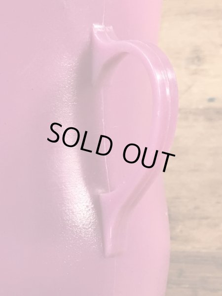 企業キャラクターのクールエイドの80年代ビンテージプラスチックカップ