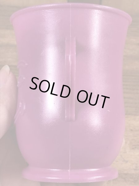 企業キャラクターのクールエイドの80年代ビンテージプラスチックカップ