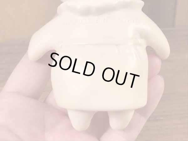 企業キャラクターのドゥーボーイのお母さんの70年代ビンテージソフビドール