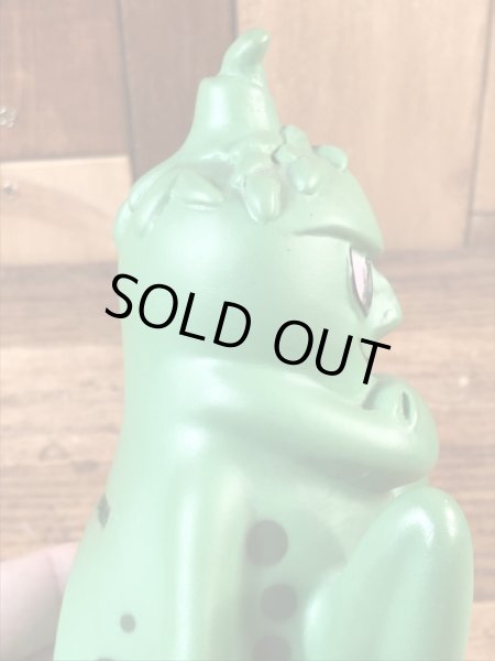 企業キャラクターのぺプトビスモルの70年代ビンテージ貯金箱フィギュア