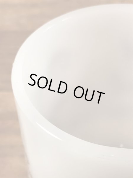 企業キャラクターのスモーキーベアのグラスベイク製のビンテージマグカップ