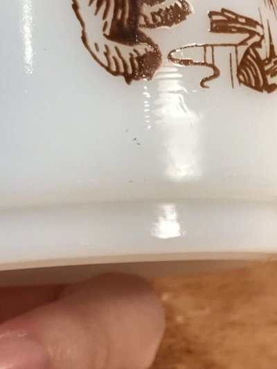 画像2: Glasbake “Smokey Bear” Milk Glass Mug　スモーキーベア　ビンテージ　マグカップ　グラスベイク　60〜80年代