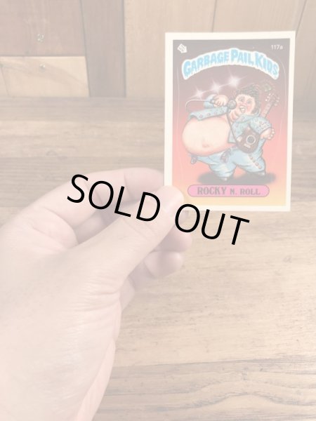 トップス社製のガーベッジペイルキッズの80年代ビンテージステッカーカード