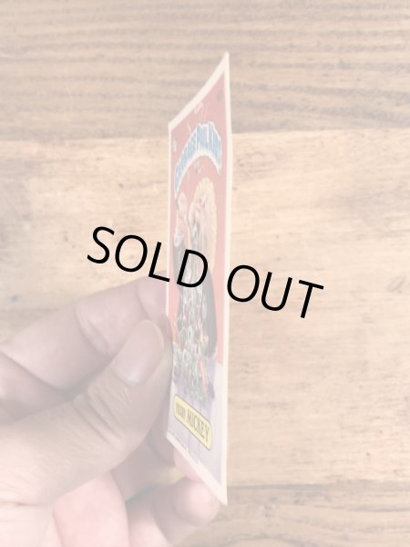 トップス社製のガーベッジペイルキッズの80年代ビンテージステッカーカード