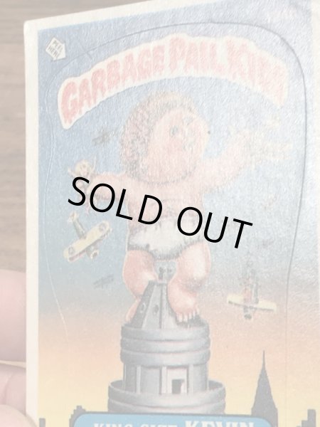 トップス社製のガーベッジペイルキッズの80年代ビンテージステッカーカード