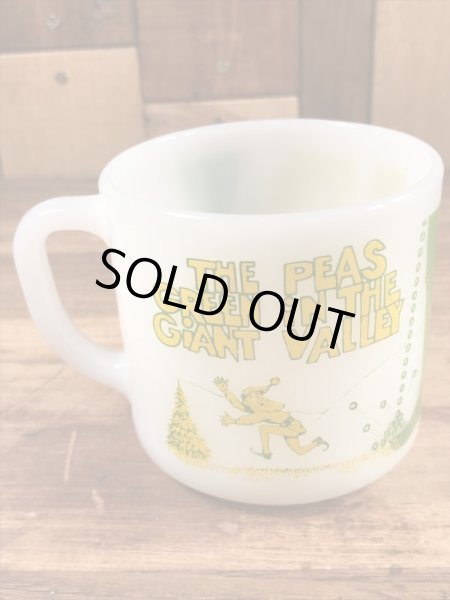 アドバタイジングキャラクターのグリーンジャイアントのミルクガラス製ヴィンテージマグ